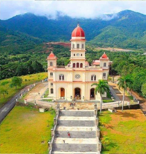 El Cobre. Carreteras de Cuba. Viajes en Carretera